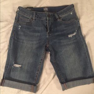 NY&C Bermuda Jean Shorts Distressed Style NWT